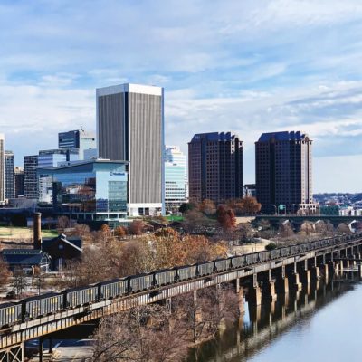The Castle on the Cliff: Majestic, Magic, Manoir